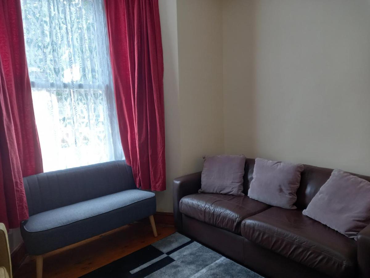 Bubblesbnb- 4 Bedroom House London Ngoại thất bức ảnh
