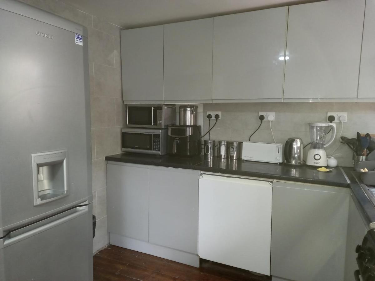 Bubblesbnb- 4 Bedroom House London Ngoại thất bức ảnh