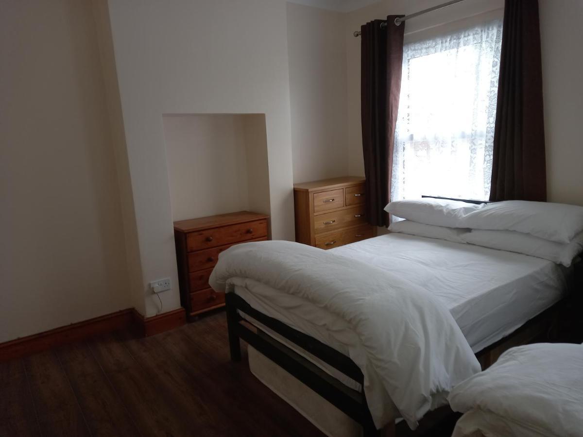 Bubblesbnb- 4 Bedroom House London Ngoại thất bức ảnh