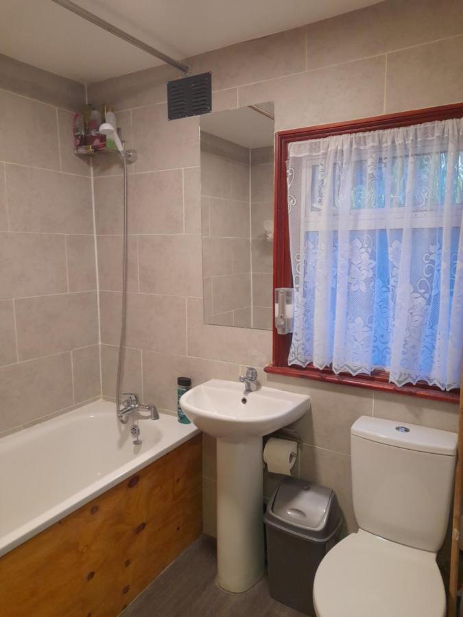 Bubblesbnb- 4 Bedroom House London Ngoại thất bức ảnh
