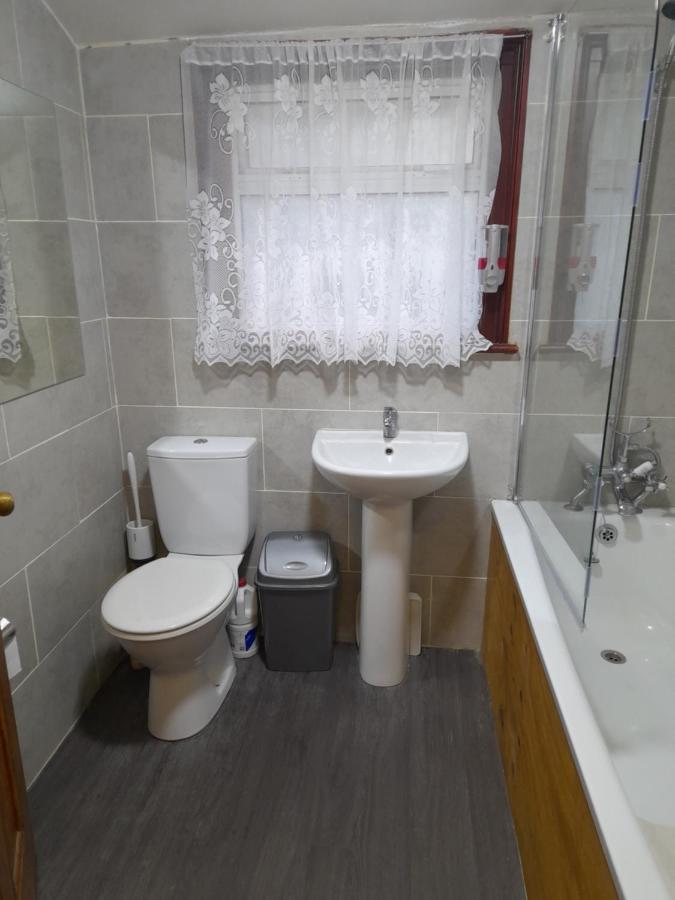 Bubblesbnb- 4 Bedroom House London Ngoại thất bức ảnh