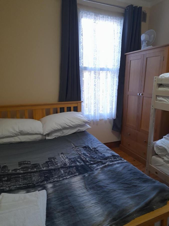 Bubblesbnb- 4 Bedroom House London Ngoại thất bức ảnh